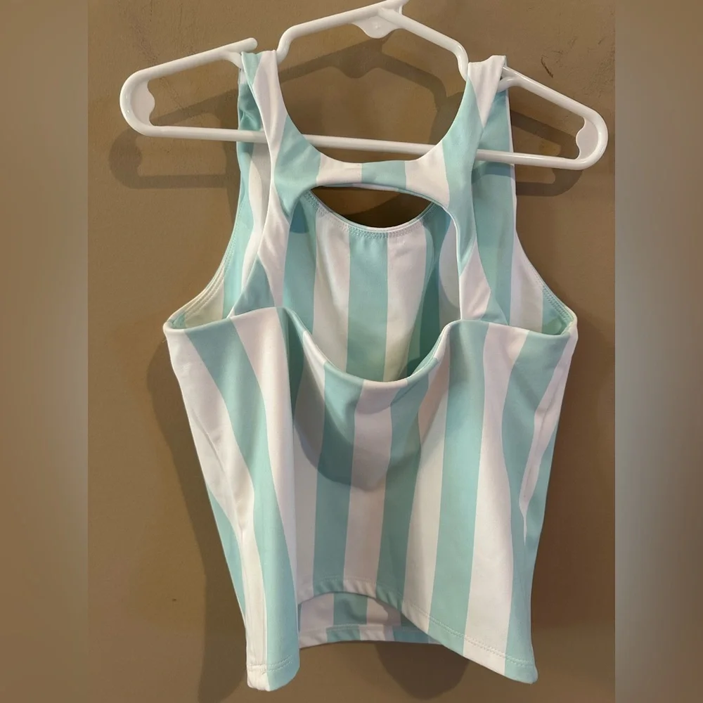 Sweet honey active crop top Size 10